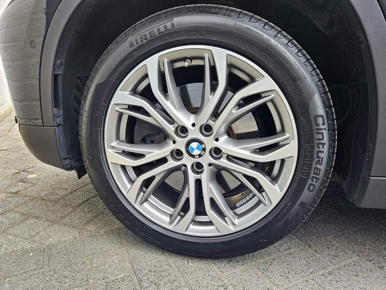 BMW BMW