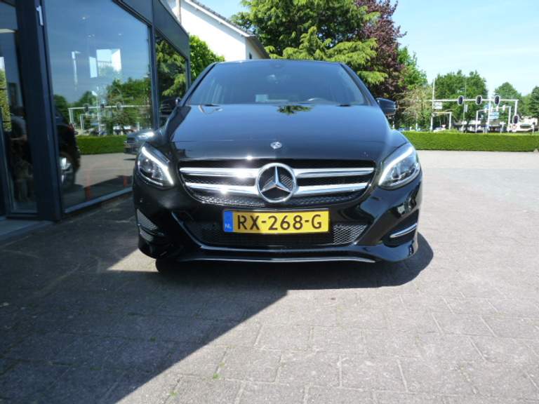 Mercedes-Benz Mercedes-Benz