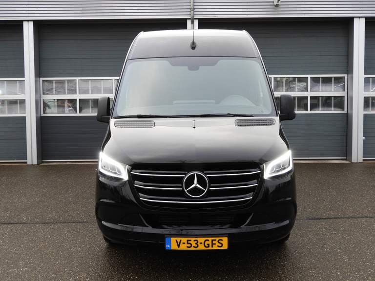 Mercedes-Benz Mercedes-Benz