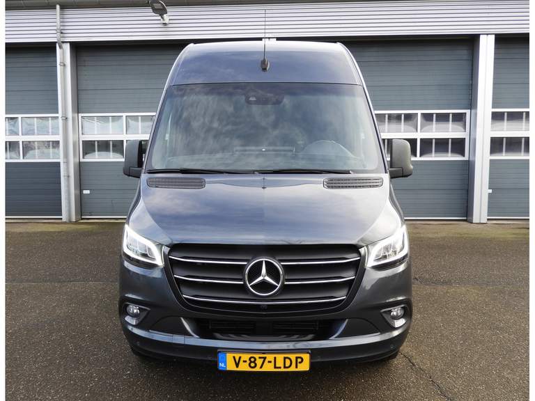 Mercedes-Benz Mercedes-Benz
