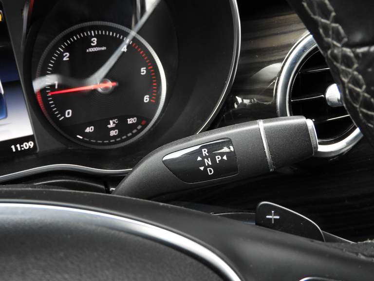 Mercedes-Benz Mercedes-Benz