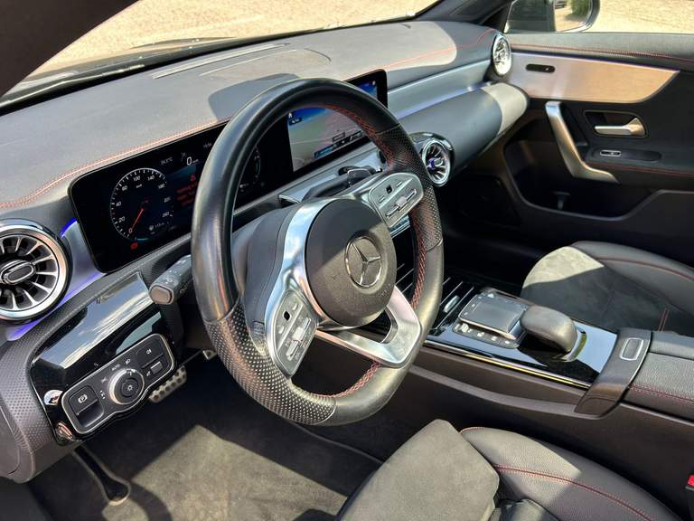 Mercedes-Benz Mercedes-Benz