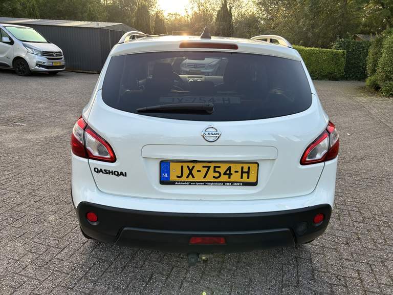 Nissan Nissan