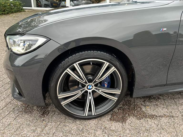 BMW BMW