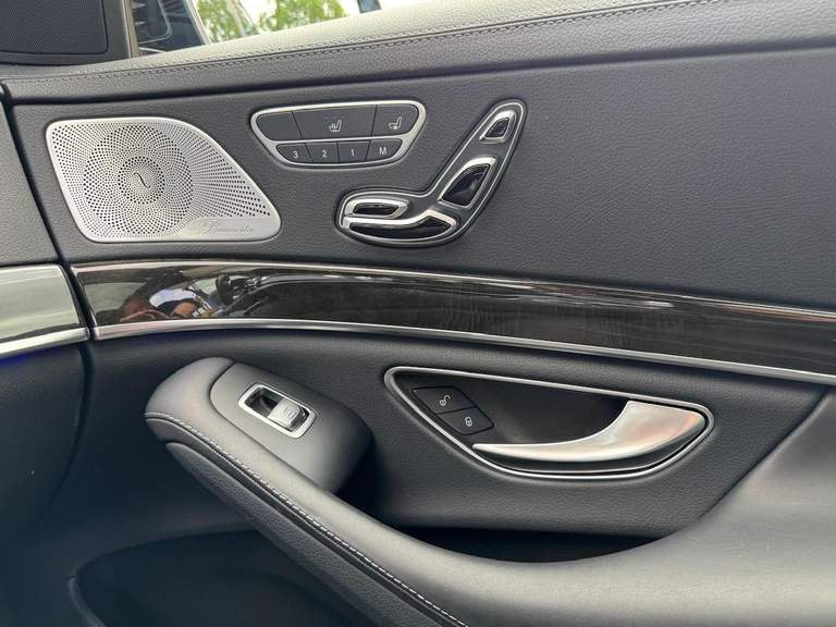 Mercedes-Benz Mercedes-Benz