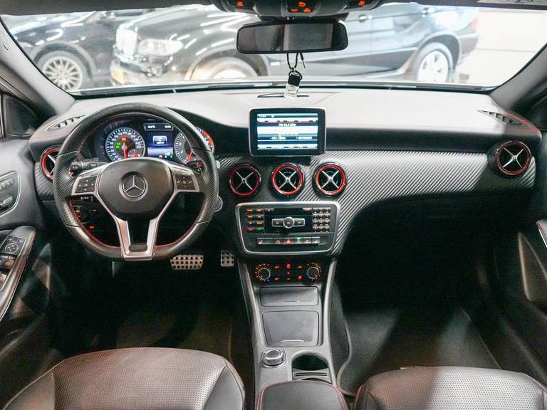 Mercedes-Benz Mercedes-Benz