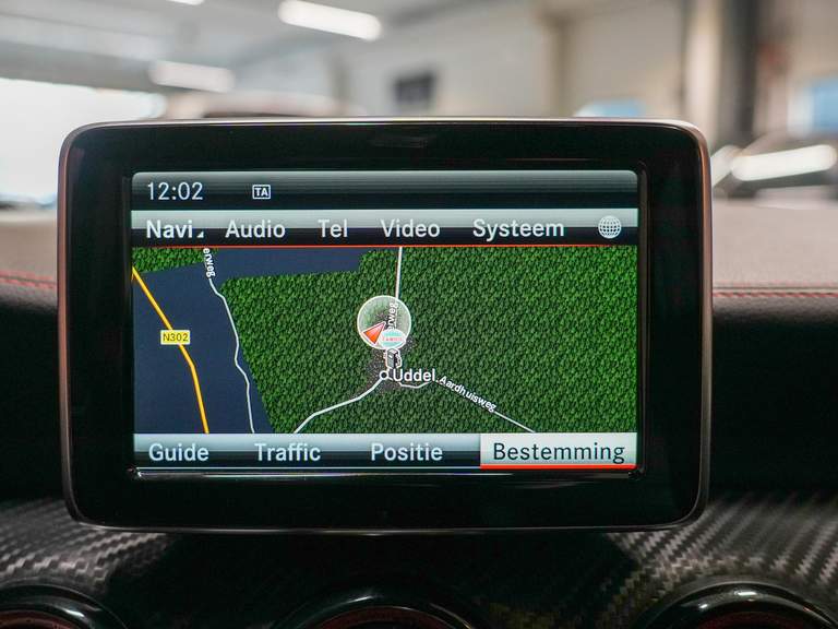 Mercedes-Benz Mercedes-Benz