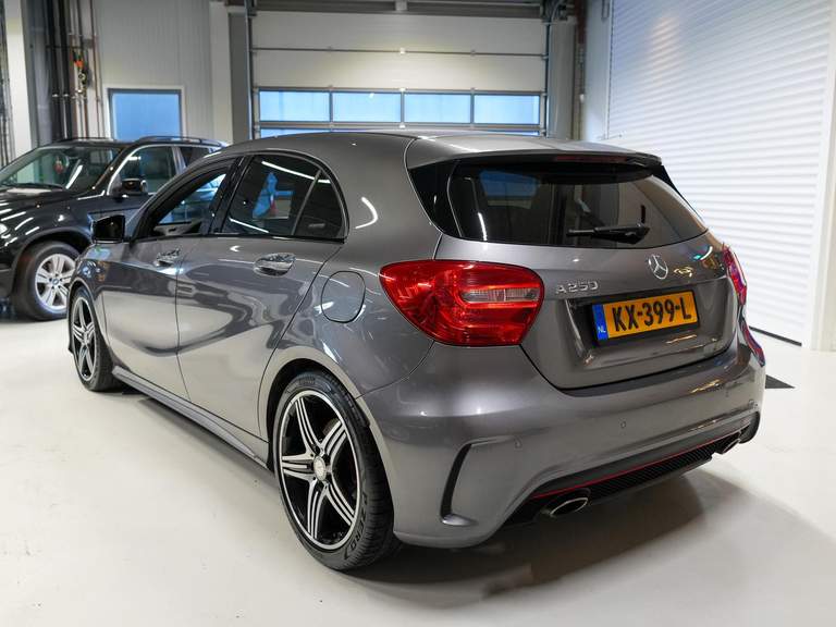 Mercedes-Benz Mercedes-Benz