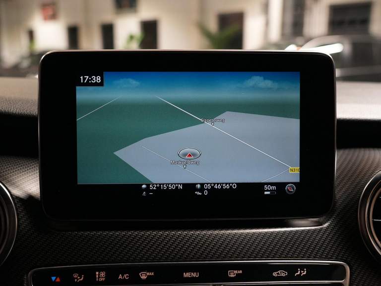 Mercedes-Benz Mercedes-Benz