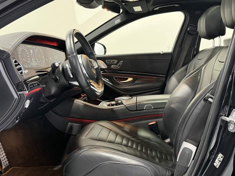 Mercedes-Benz Mercedes-Benz