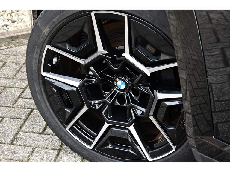 BMW BMW