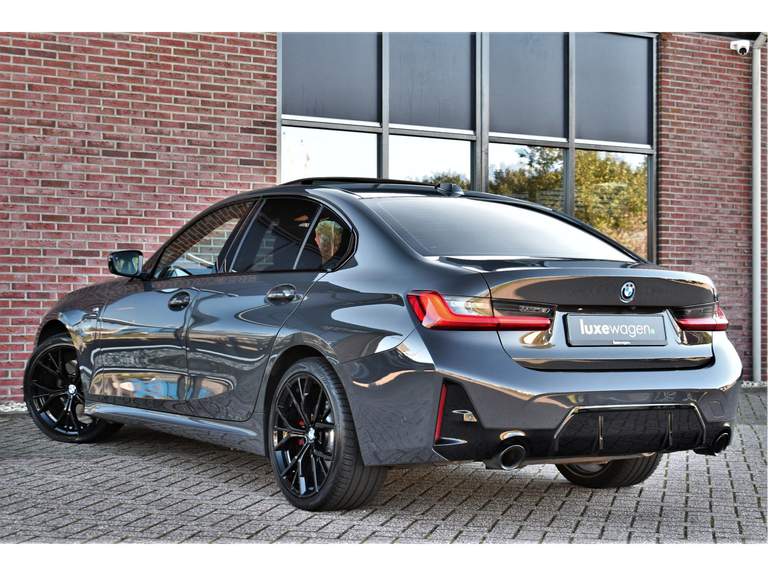 BMW BMW