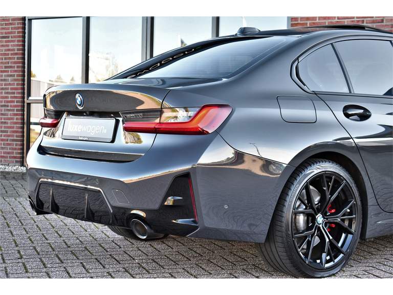 BMW BMW