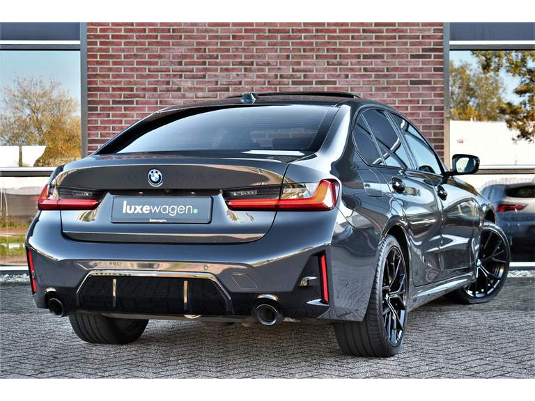 BMW BMW