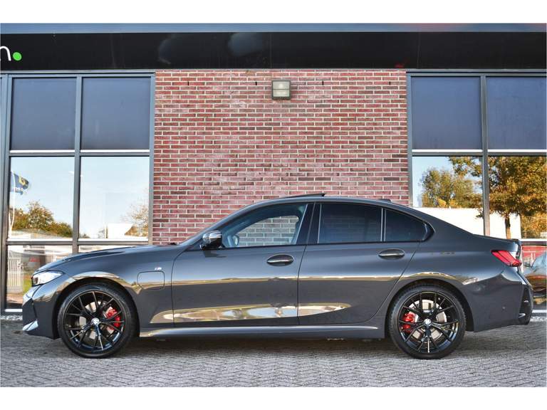 BMW BMW