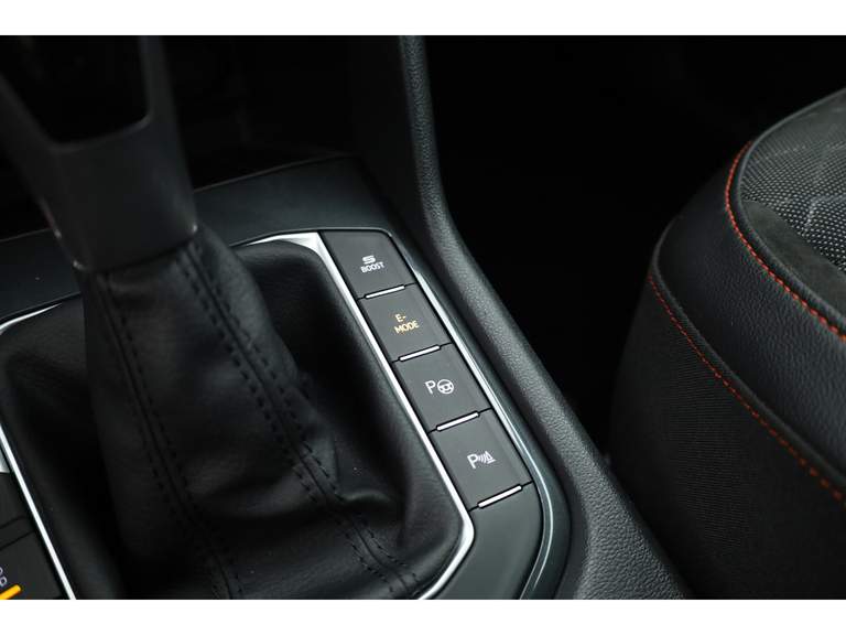 SEAT SEAT