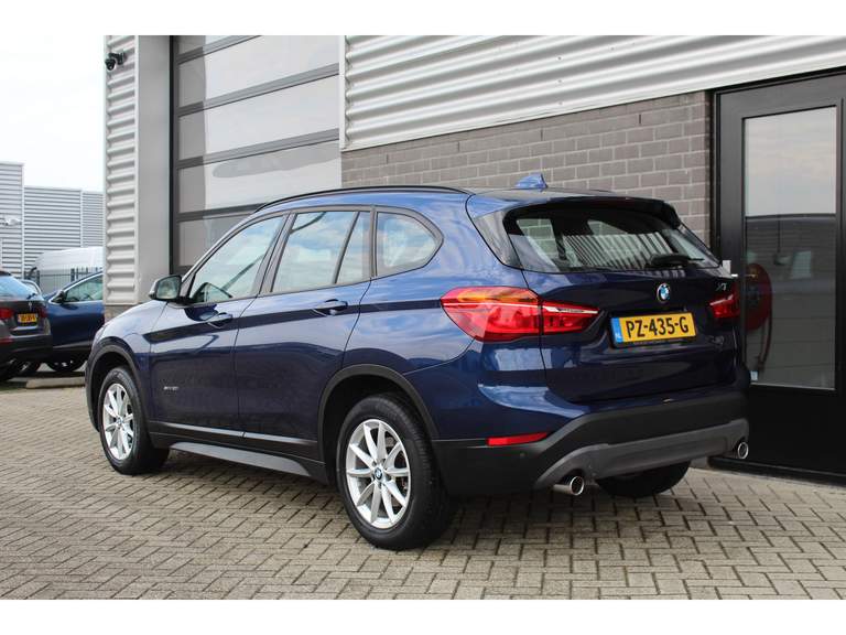 BMW BMW