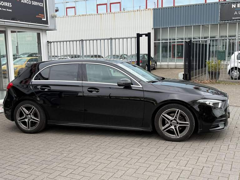 Mercedes-Benz Mercedes-Benz