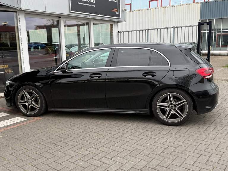 Mercedes-Benz Mercedes-Benz