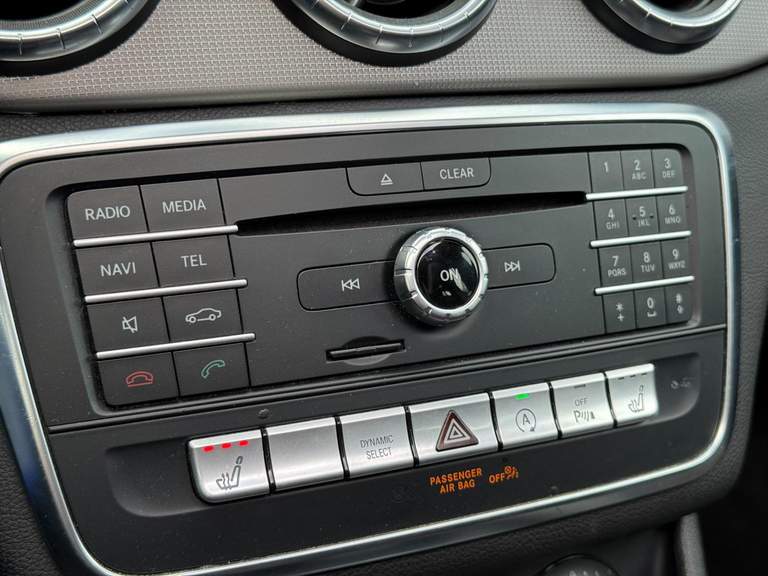 Mercedes-Benz Mercedes-Benz
