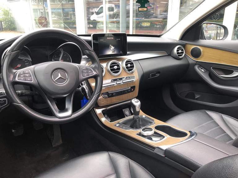 Mercedes-Benz Mercedes-Benz