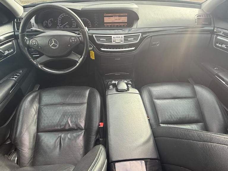 Mercedes-Benz Mercedes-Benz