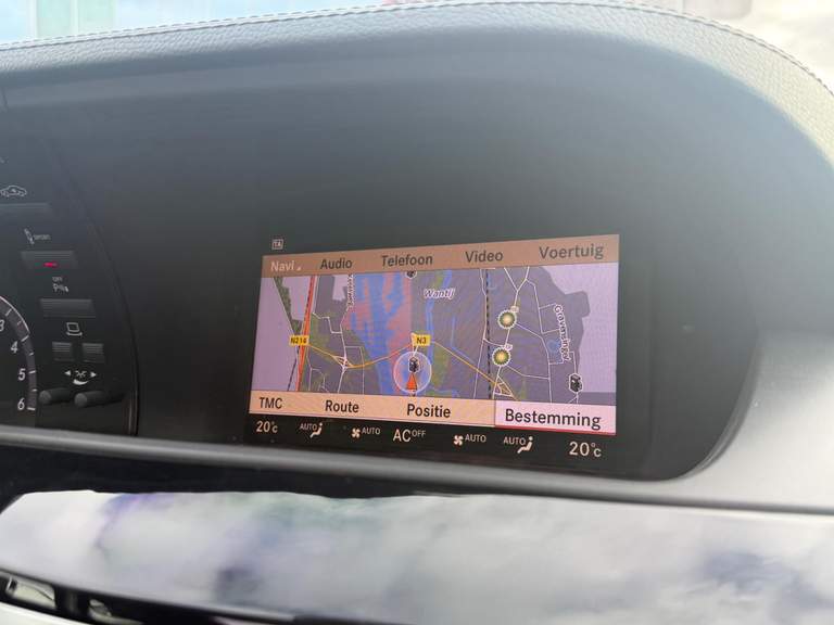 Mercedes-Benz Mercedes-Benz