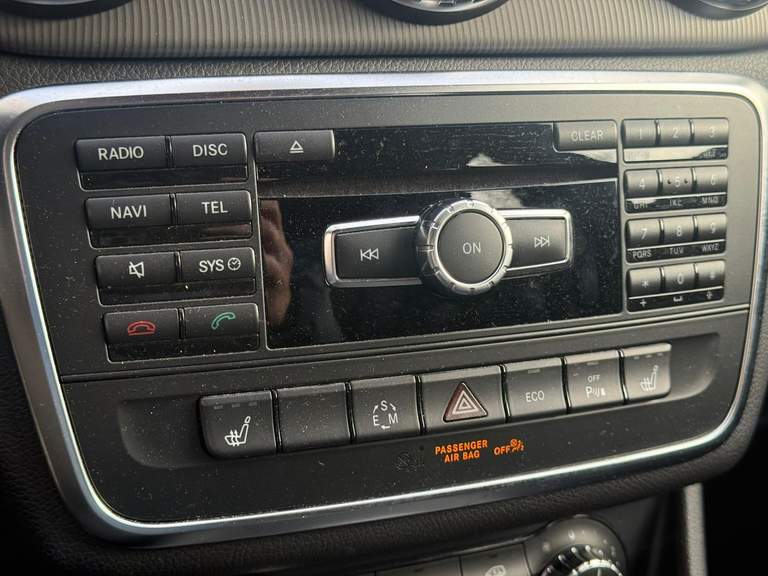 Mercedes-Benz Mercedes-Benz