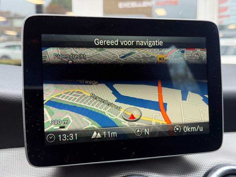 Mercedes-Benz Mercedes-Benz