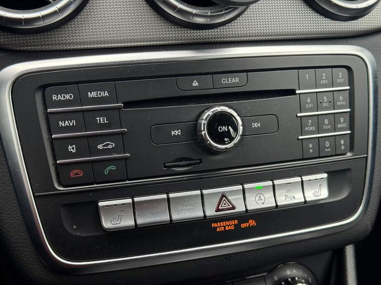 Mercedes-Benz Mercedes-Benz