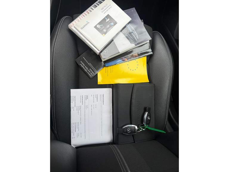 Mercedes-Benz Mercedes-Benz