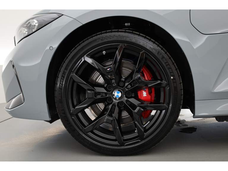 BMW BMW