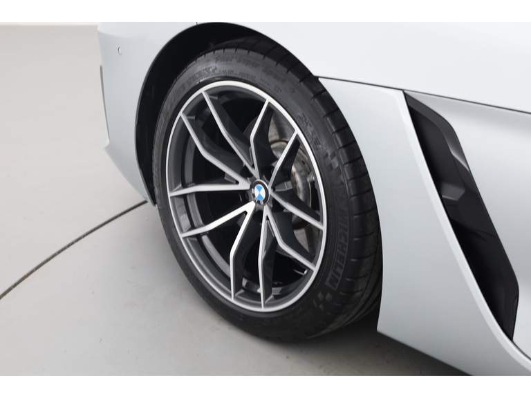 BMW BMW