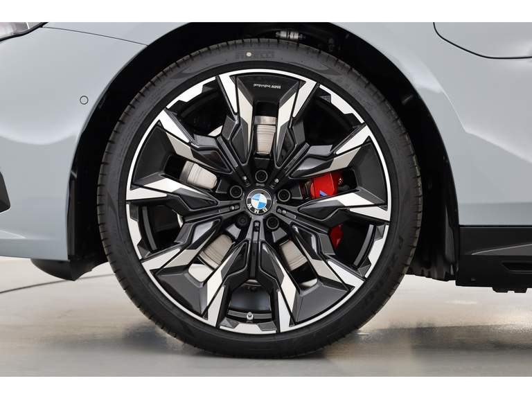 BMW BMW