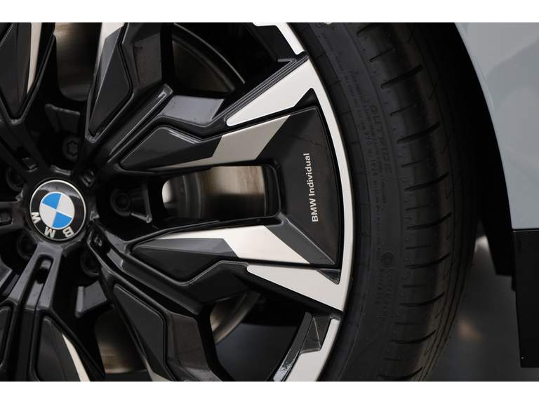 BMW BMW