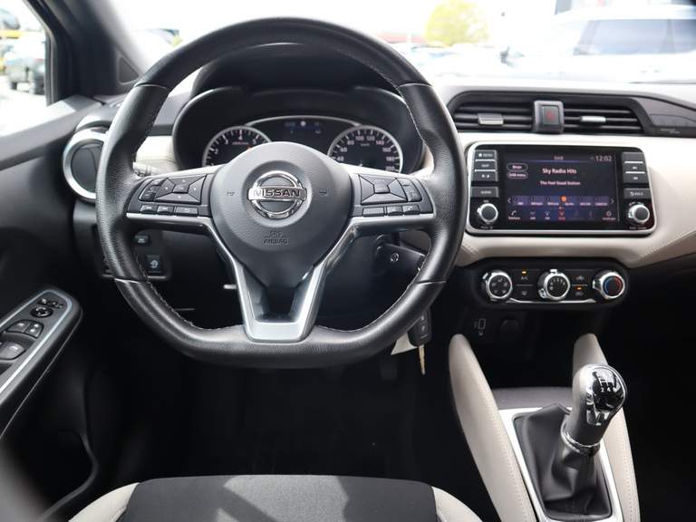 Nissan Nissan