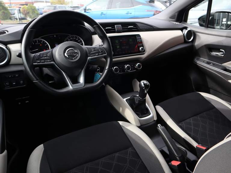 Nissan Nissan