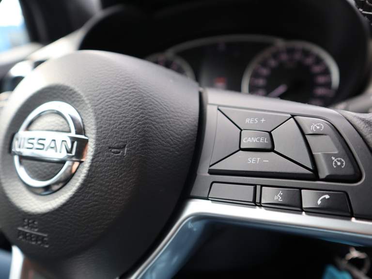 Nissan Nissan