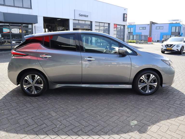 Nissan Nissan
