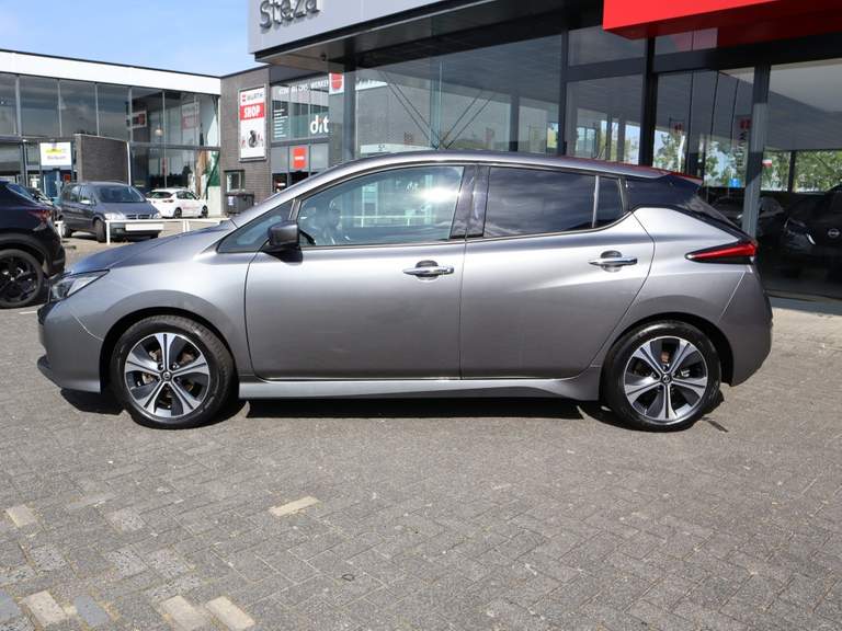 Nissan Nissan