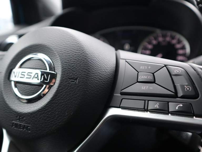 Nissan Nissan