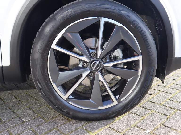 Nissan Nissan