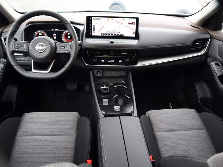 Nissan Nissan