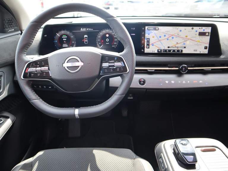Nissan Nissan