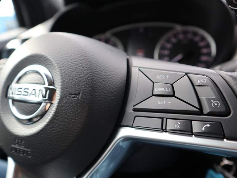 Nissan Nissan