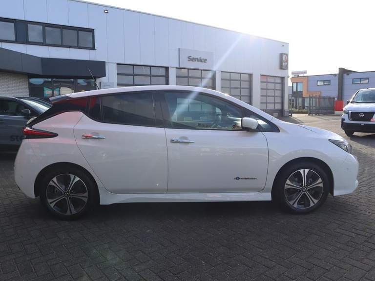Nissan Nissan