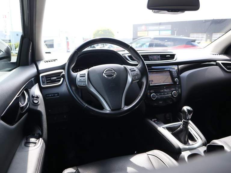 Nissan Nissan