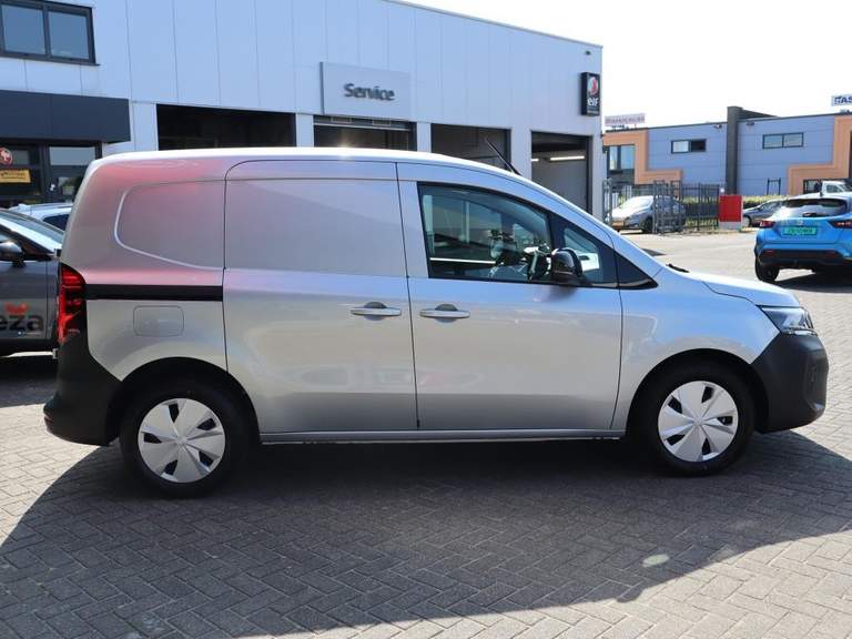 Nissan Nissan