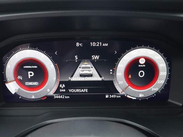 Nissan Nissan
