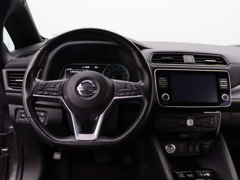 Nissan Nissan